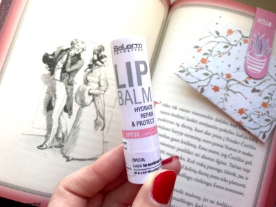 SALERM "Hydrate Repair & Protect" balzamas lūpoms SPF30 su vitaminu E